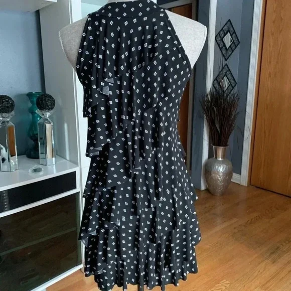 WHBM | Diamond Print Tiered Ruffle Dress - Picture 5 of 8